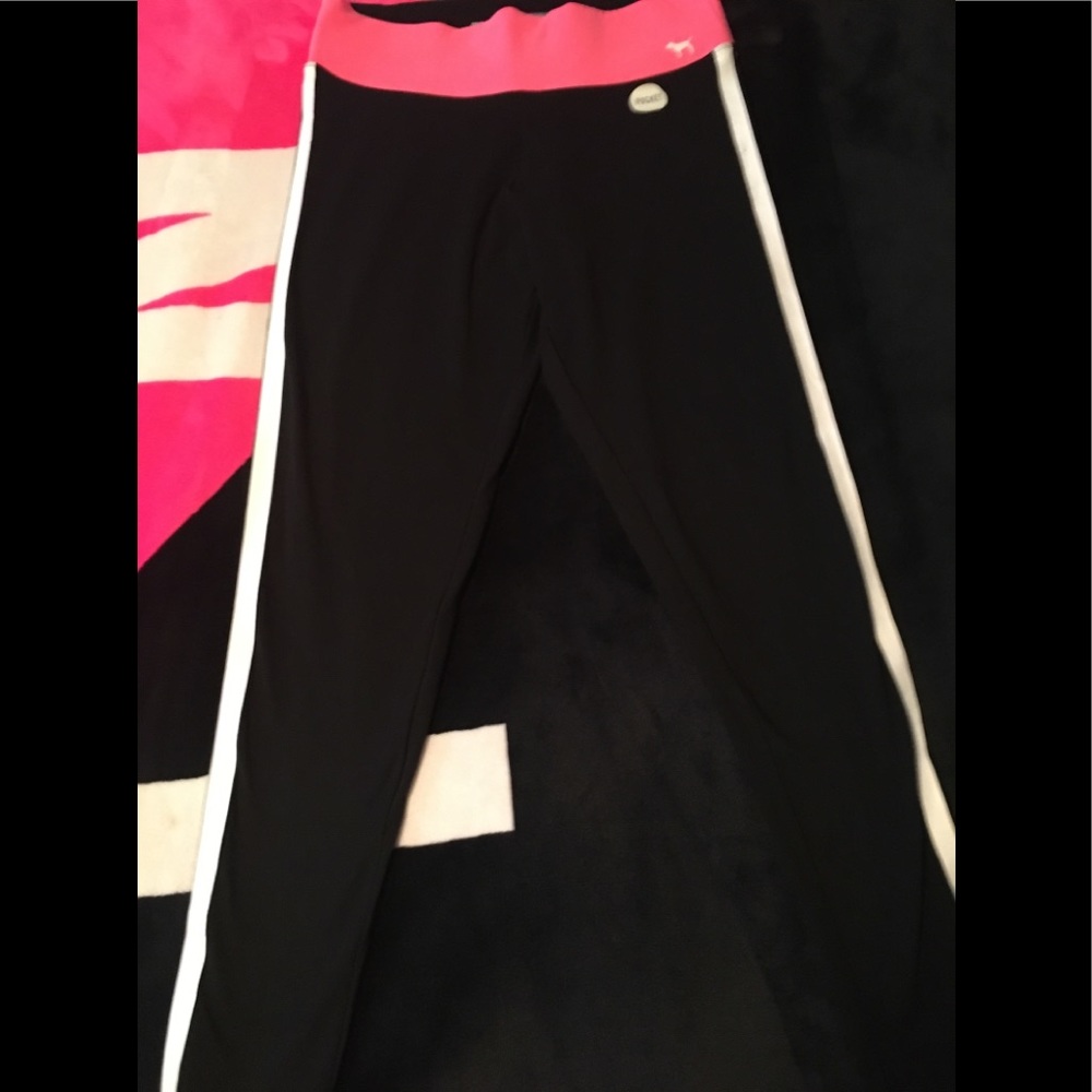 Vs pink yoga pants